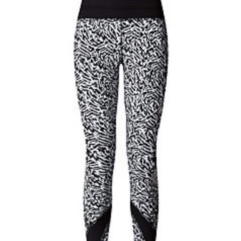 🚫SOLD🚫 Lululemon Run: Inspire Crop II